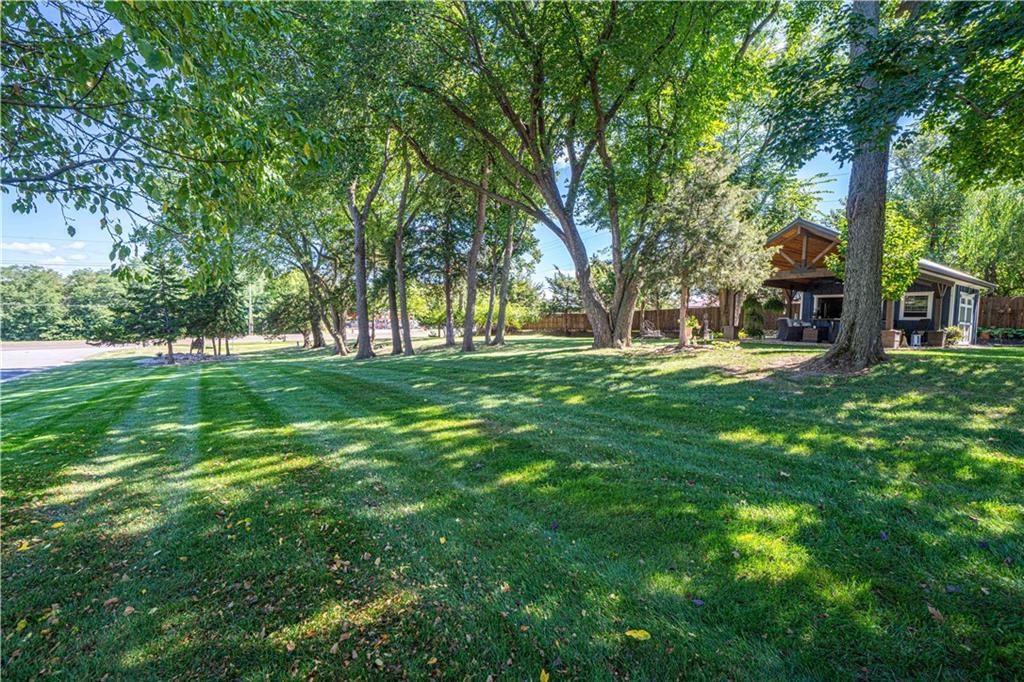 Country Club, Missouri 64505, United States, 4 Bedrooms Bedrooms, ,4 BathroomsBathrooms,Residential,Active,218930