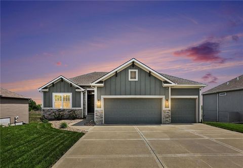 17605 Greyhawke Ridge Drive Smithville MO 64089