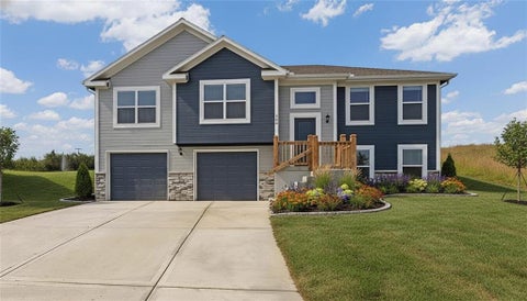 Photo of 523 Lemon Mint Drive, Raymore, MO 64083 (MLS # 2647404)