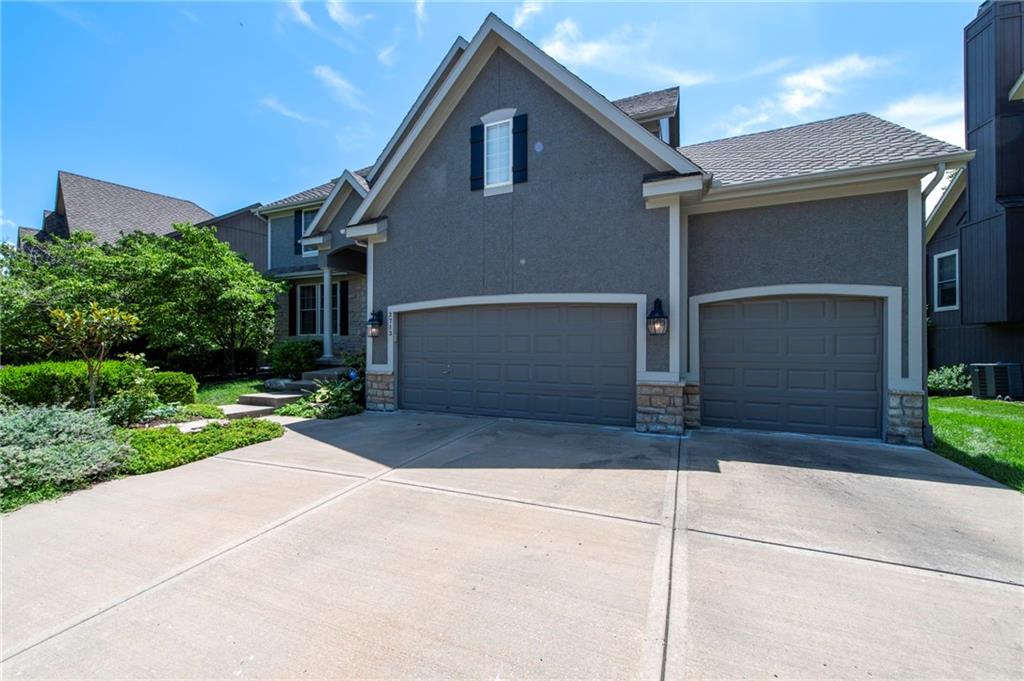 3713 W 155th Street