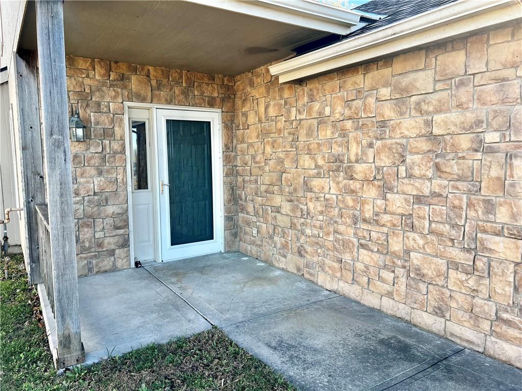 918 Eagle Ridge Drive