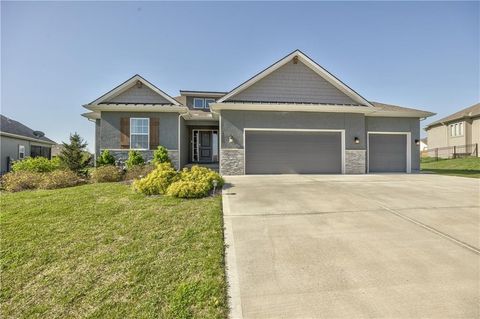 4246 Lakeview Terrace Basehor KS 66007