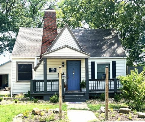 311 S Lynn Street, Nevada, MO 64772 - #: 2569079