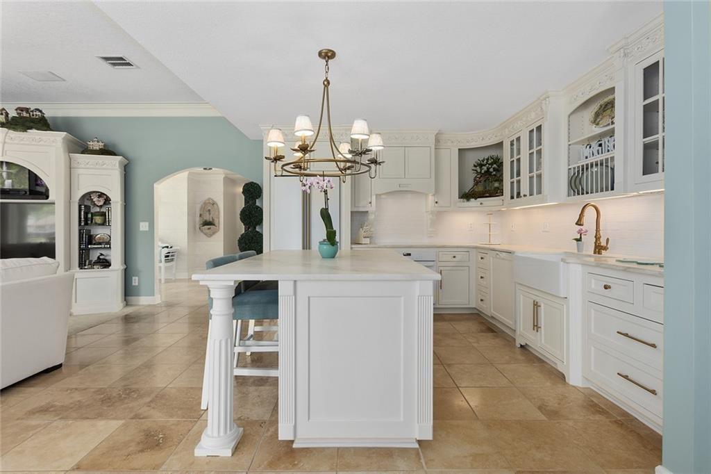 223 NW North Shore Drive