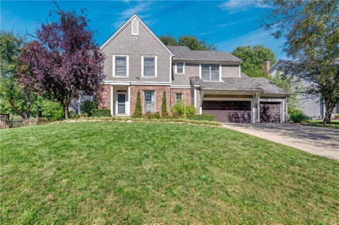 Photo of 5444 W 129th Terrace, Leawood, KS 66209 (MLS # 2647671)