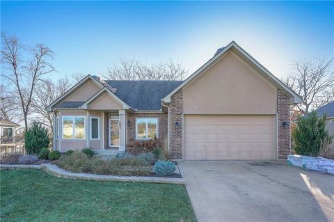 205 E 126th Street, Kansas City, MO 64145 - #: 2591831