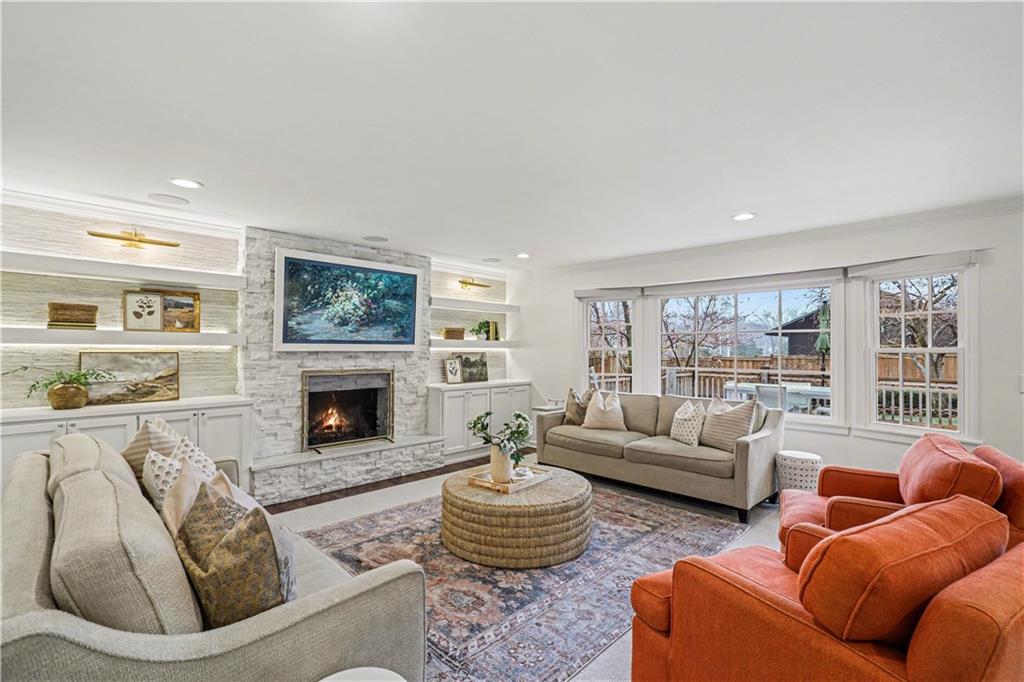 1901 W 69th Street