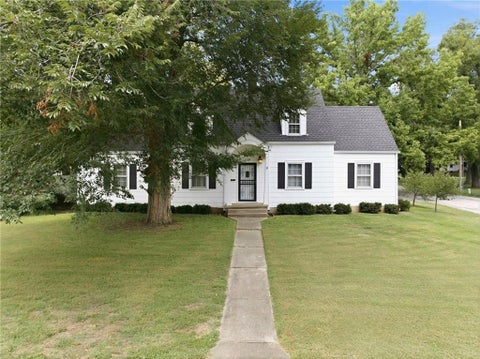 1204 E Walnut Street, Harrisonville, MO 64701 - #: 2633400