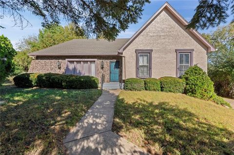 Photo of 11105 Askew Avenue, Kansas City, MO 64137 (MLS # 2583622)
