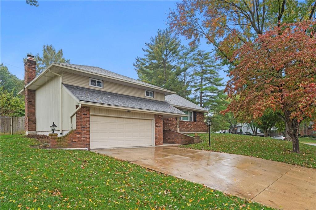 3117 Lakeview Circle