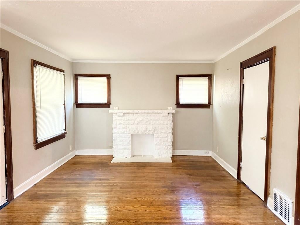 5233 HIGHLAND Avenue