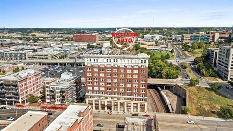 Photo of 2107 Grand Boulevard #309, Kansas City, MO 64108 (MLS # 2642670)