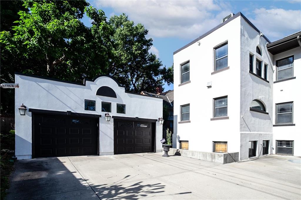 401 E 36th Street
