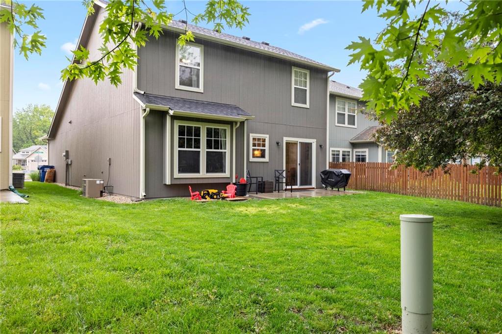 1824 Villo Woods Court