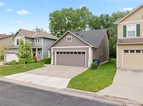 1824 Villo Woods Court Lawrence KS 66044