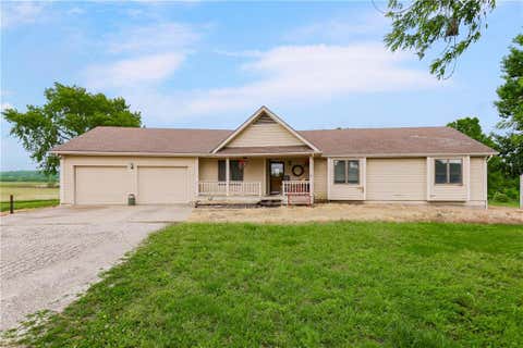 Photo of 15628 238th Street, Tonganoxie, KS 66086 (MLS # 2633782)