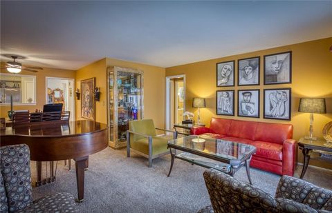 459 W 104th Street B Kansas City MO 64114