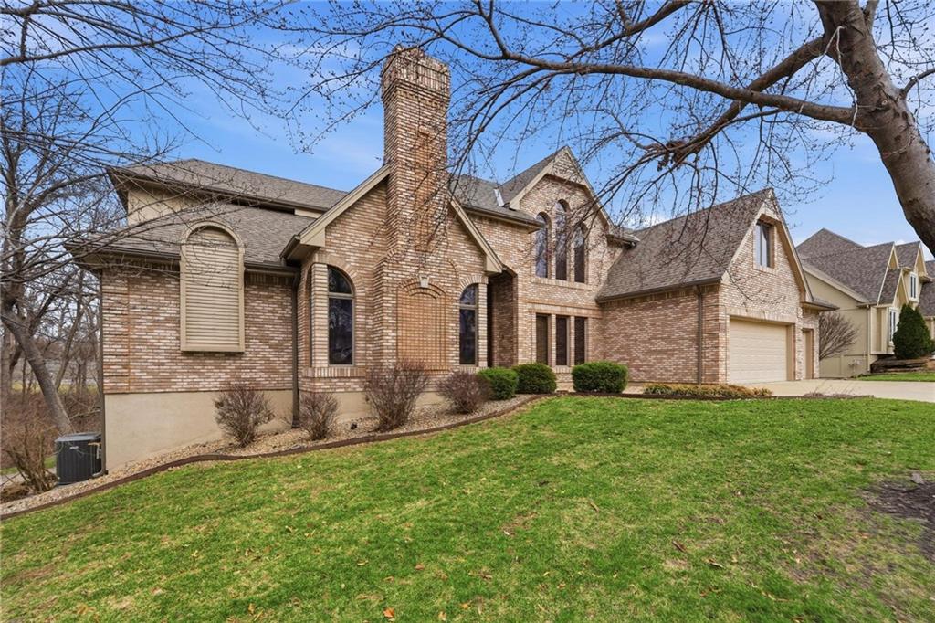 71 The Woodlands Drive