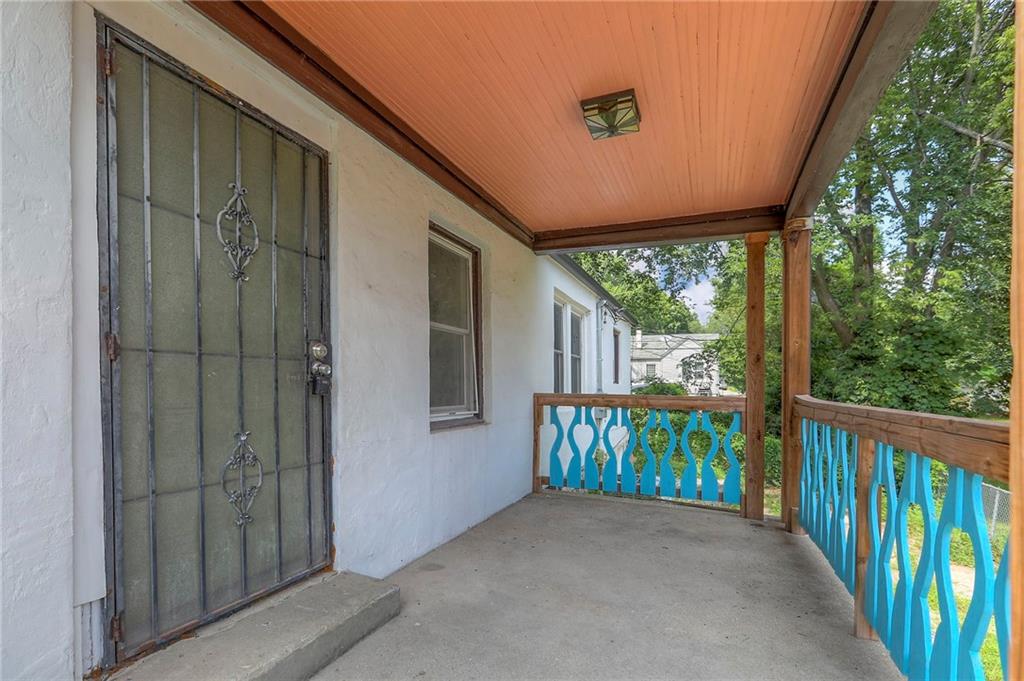 1820 E 85th Street