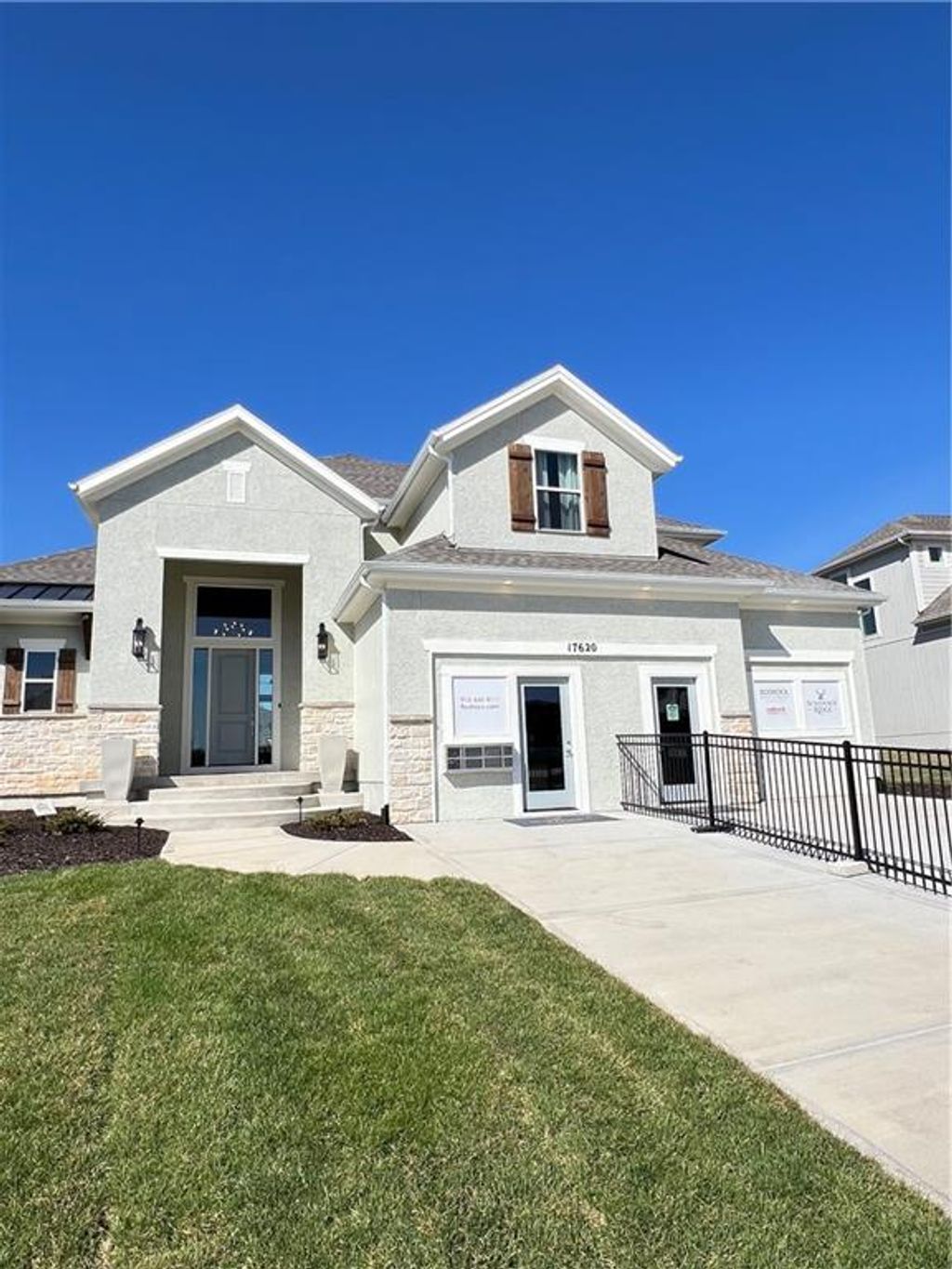 Photo of 17620 High Street, Overland Park, KS 66085 (MLS # 2607348)