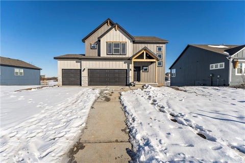 Photo of 18328 W 166th Street, Olathe, KS 66062 (MLS # 2641955)