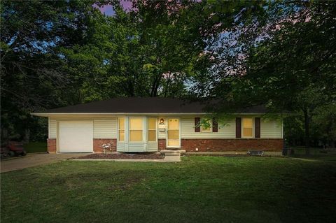 8600 E 81st Street Raytown MO 64138