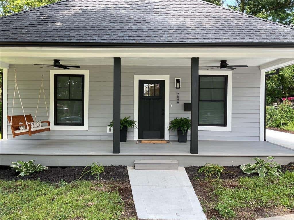 Photo of 588 Richfield Road, Liberty, MO 64068 (MLS # 2623358)