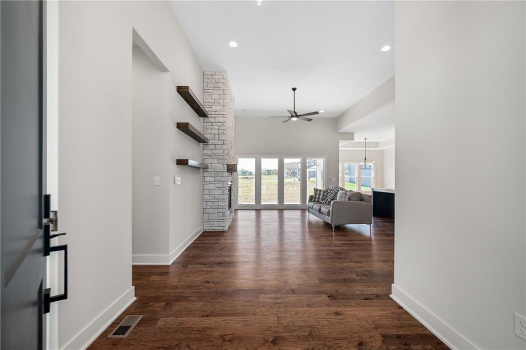25003 W 89th Terrace