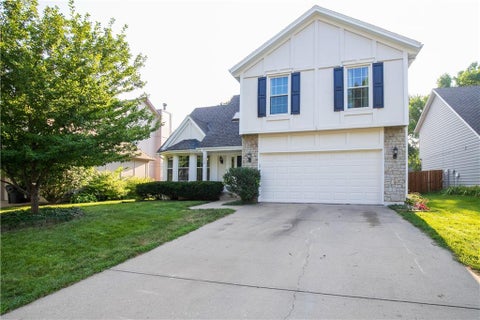 Photo of 11938 S Hallet Street, Olathe, KS 66062 (MLS # 2620860)