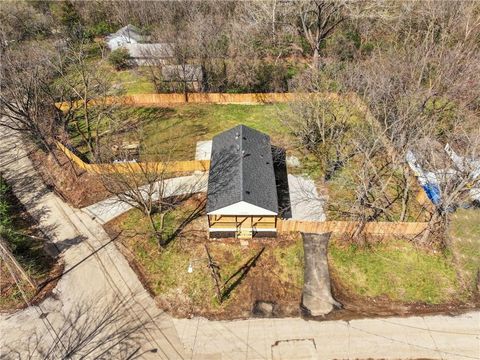 Photo of 5520 TOPPING Avenue, Kansas City, MO 64129 (MLS # 2609741)