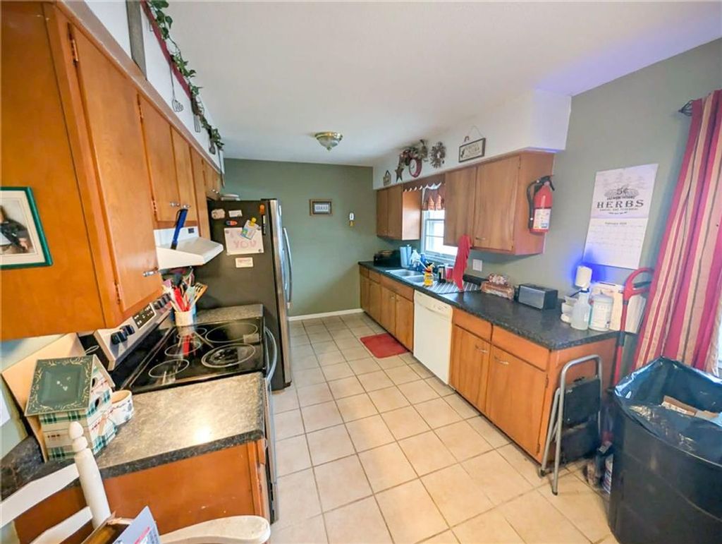 Photo of 3210 Morningside Drive, St Joseph, MO 64503 (MLS # 2599288)