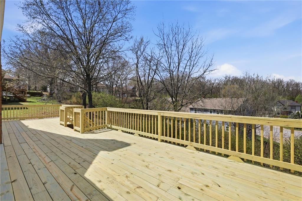 Photo of 1206 Campbell Street, Liberty, MO 64068 (MLS # 2605442)