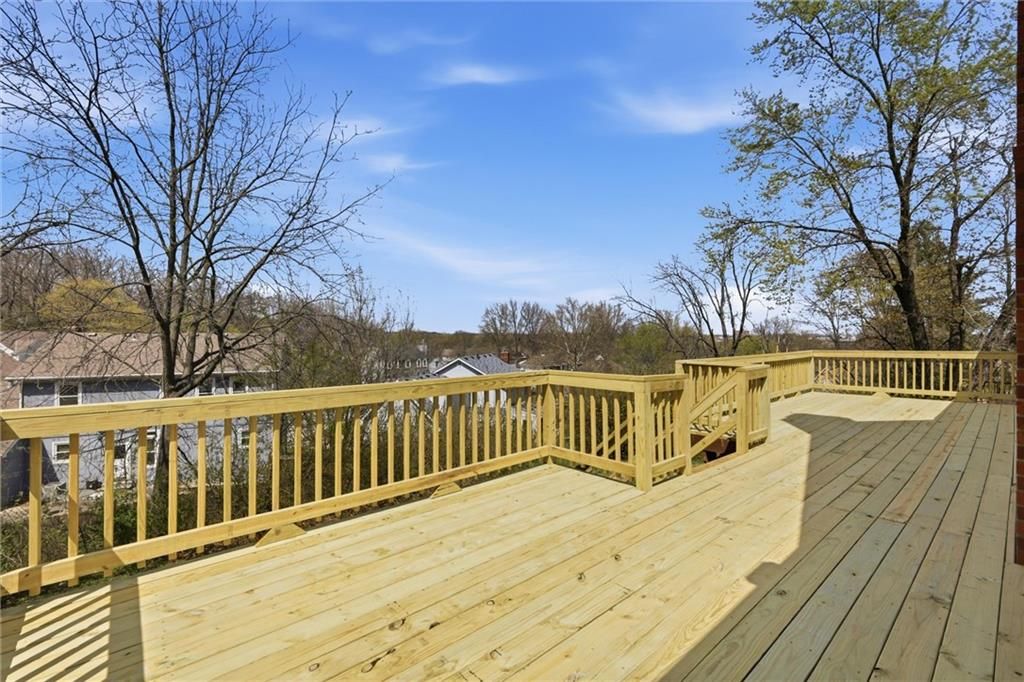 Photo of 1206 Campbell Street, Liberty, MO 64068 (MLS # 2605442)