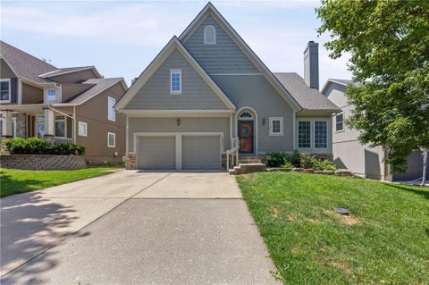 Photo of 23625 W 126TH Terrace, Olathe, KS 66062 (MLS # 2626993)