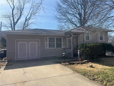 2403 NE 61st Terrace, Gladstone, MO 64118 - MLS#: 2608367