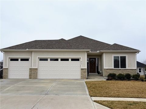 217 SW Davenport Drive, Blue Springs, MO 64014 - MLS#: 2604919