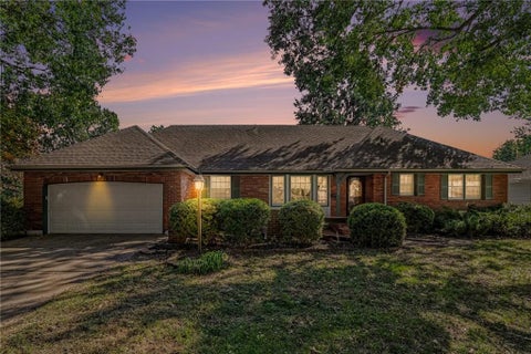 Photo of 5125 Spring Avenue, Kansas City, MO 64133 (MLS # 2646614)