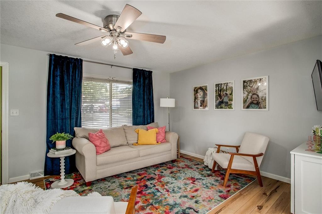 2205 Meadowlark Drive