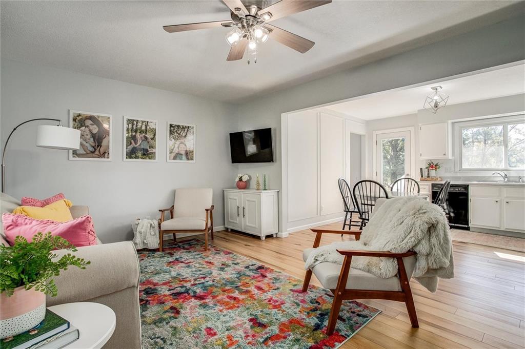 2205 Meadowlark Drive