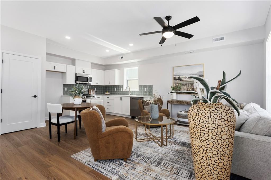 4523 Forest Avenue A