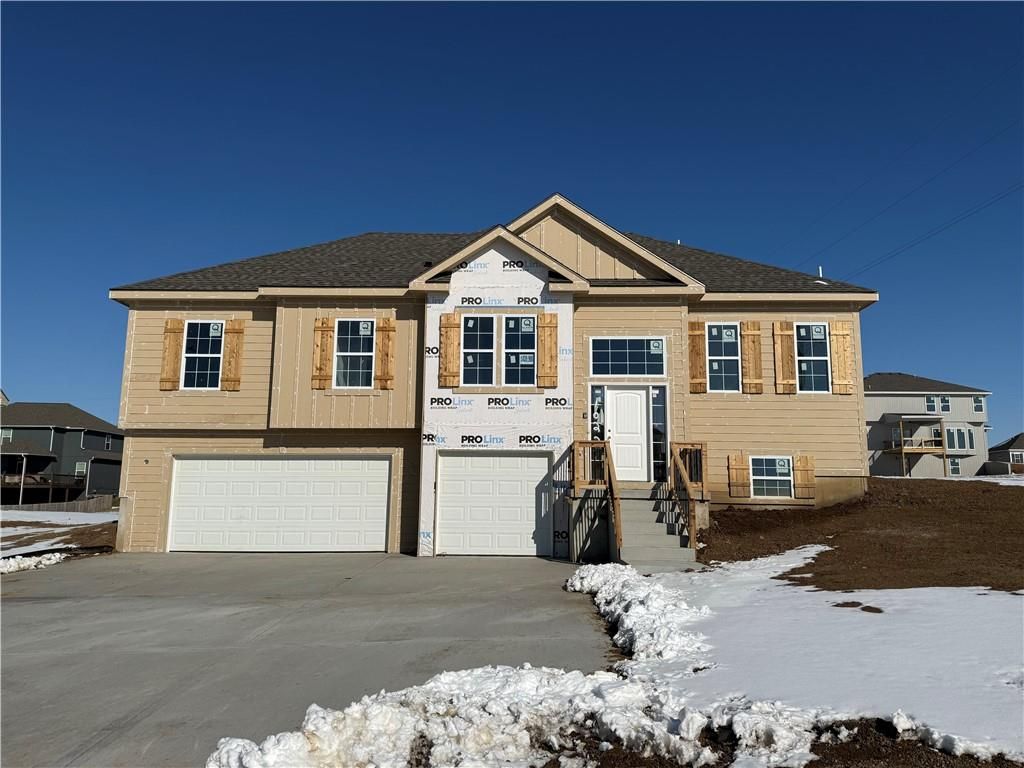 Photo of 1022 Jasmine Drive, Liberty, MO 64068 (MLS # 2591919)
