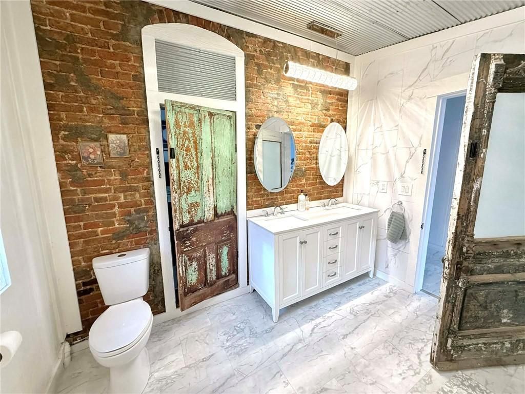 Photo of 108 E Broadway Street, Brunswick, MO 65236 (MLS # 2618596)
