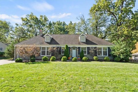 8428 Sagamore Road Leawood KS 66206