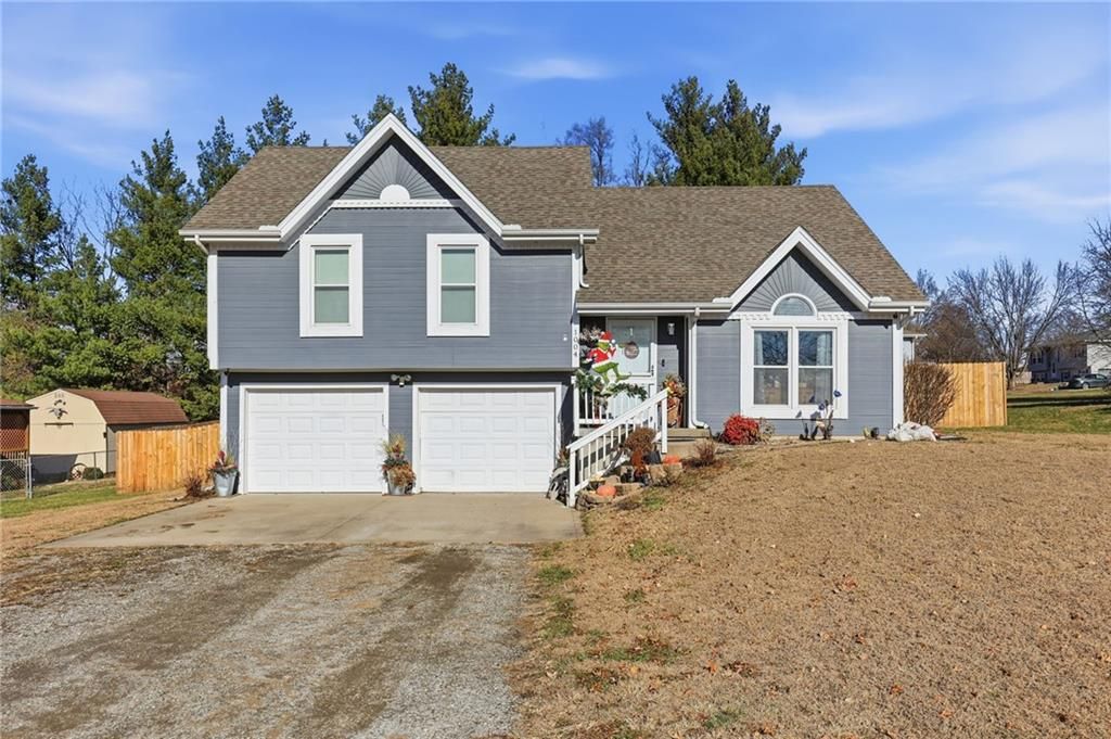 Photo of 1004 Robin Street, Plattsburg, MO 64477 (MLS # 2589338)