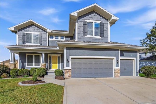 201 SW LAKE SIDE DR, LEES SUMMIT, MO 64064 - Image d026da0a892f7d49c8bc17cf5c68a329/3319202370
