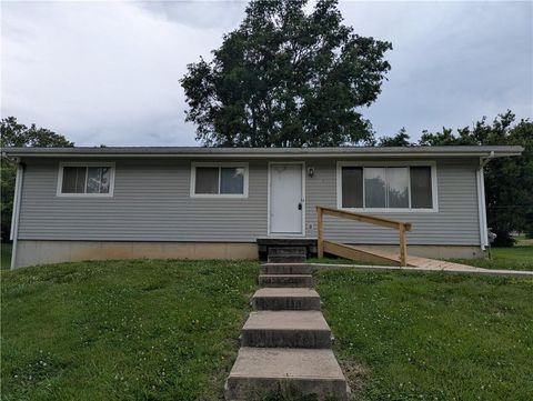 Photo of 1115 3rd Avenue E, Horton, KS 66439 (MLS # 2624305)