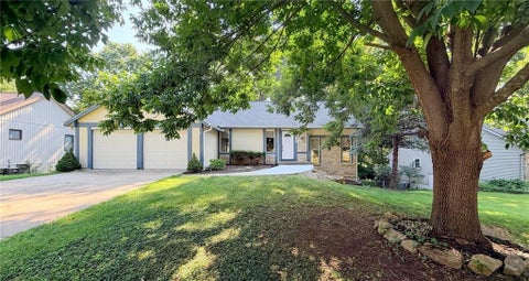 6925 Long Avenue, Shawnee, KS 66216 - MLS#: 2634846