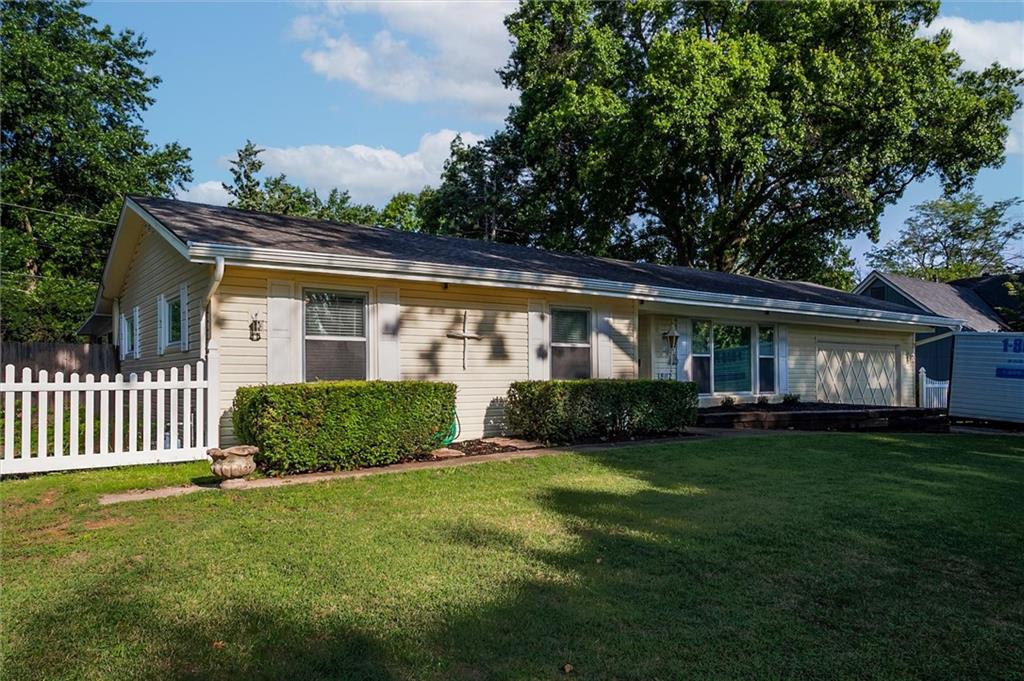 8112 Dearborn Drive