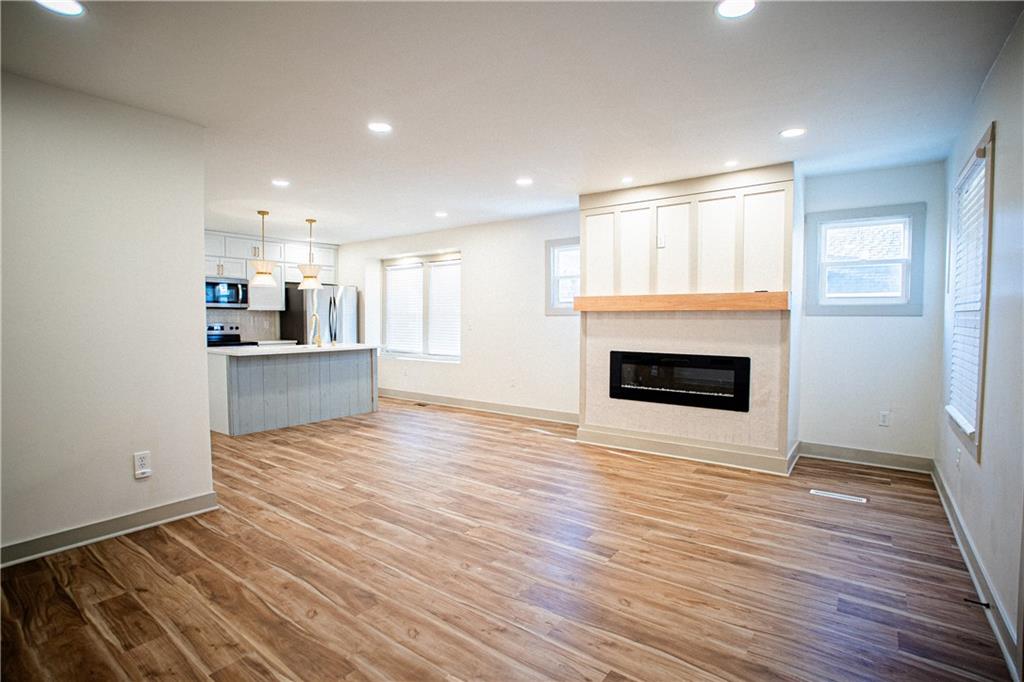 1701 S Arlington Avenue