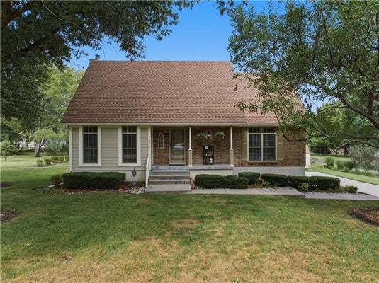 748 S PECULIAR DR, PECULIAR, MO 64078 - Image d08468dca3d89508e2576e04e06e0f00/4167463353